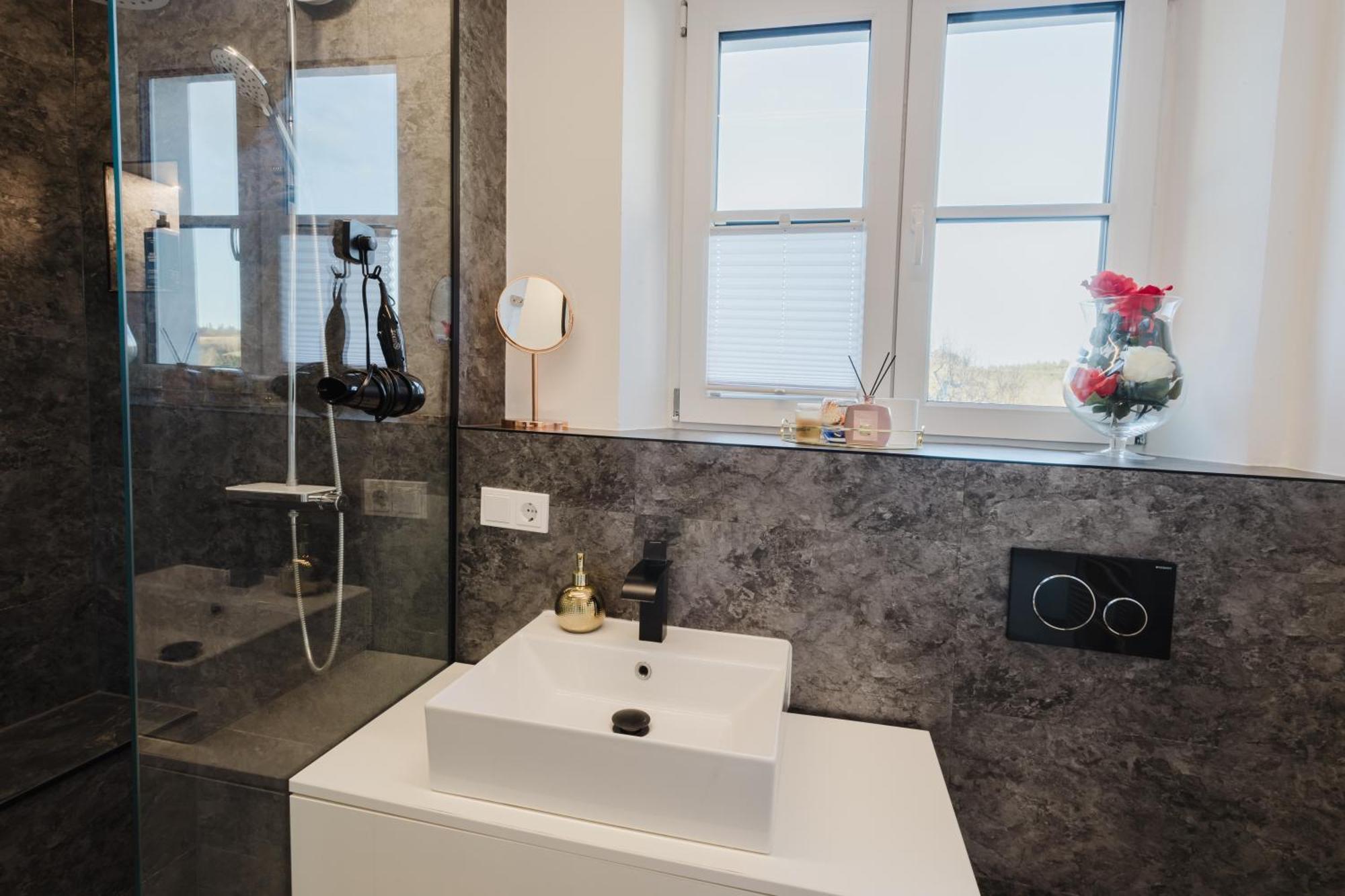 24-7 Living Room Passau - Cozy - Balcony - Kitchen Tiefenbach  외부 사진